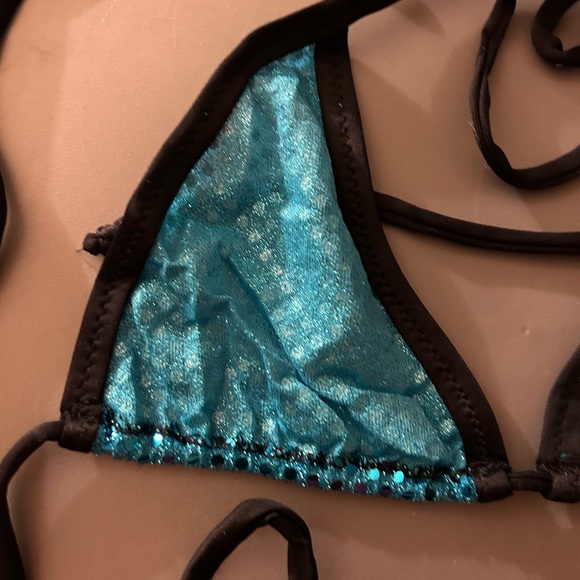 NWT Sexy Skimpy Handmade Tri-Top Thong Bottom Bikini w/ Appliqués & Leg Garter - Picture 6 of 8